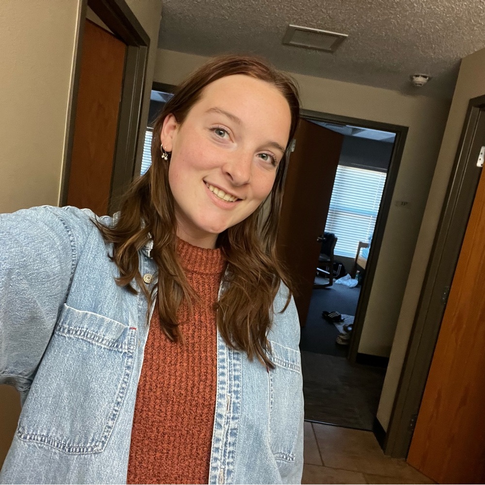 Meet your Posher, Eva